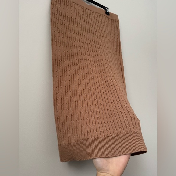 Anne Klein, long brown skirt (new with tag), size L - Picture 4 of 6